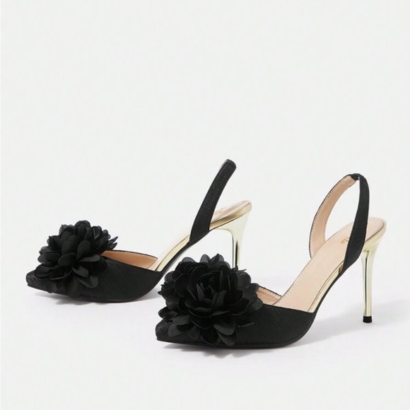 Pointed toe black Flower 3D appliqués slingback heels - gold detail - Picture 3 of 5